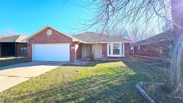 Front exterior — 2137 Harbor Drive, Norman, OK 73071