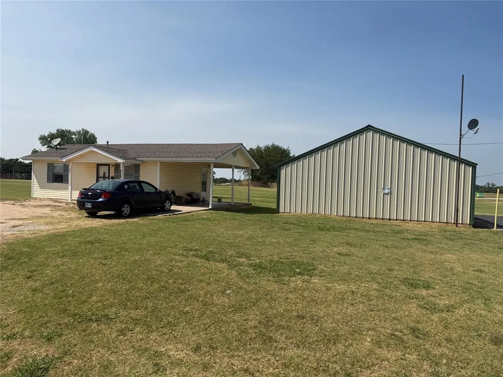 Photo 15 — 55968 Moccasin Tail Road, Prague, OK 74864