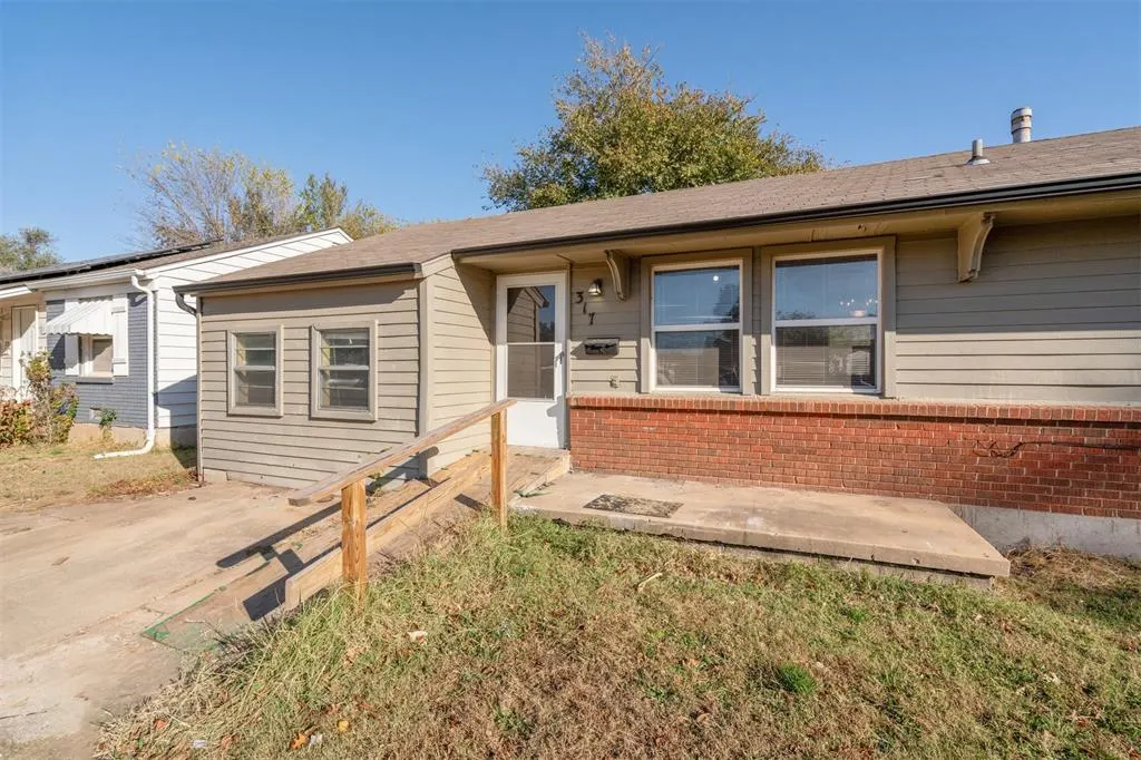 Photo 6 — 317 E Key Boulevard, Midwest City, OK 73110