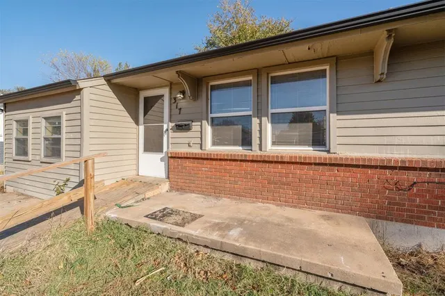 Photo 7 — 317 E Key Boulevard, Midwest City, OK 73110