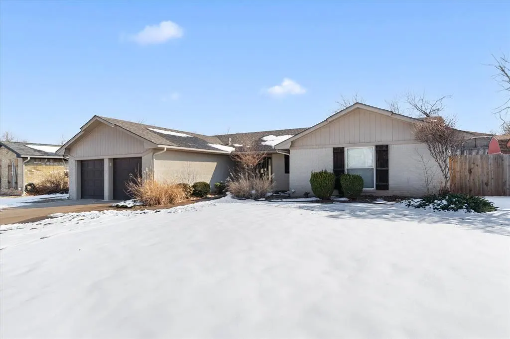 Photo 3 — 4009 Pine Ridge Road, Shawnee, OK 74804