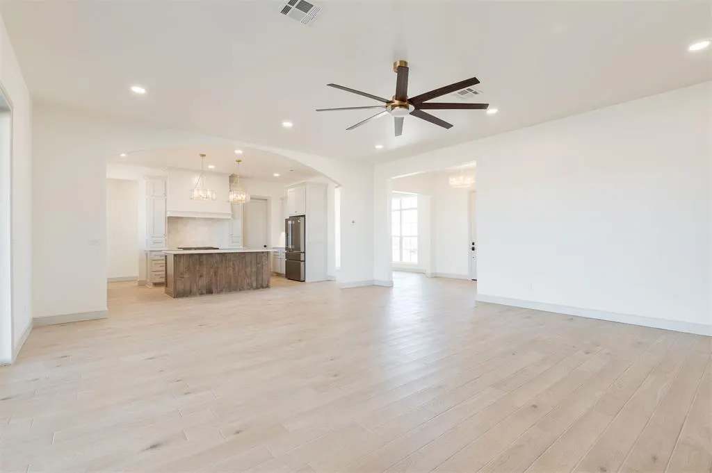 Photo 12 — 2439 Friend Circle, Chickasha, OK 73018