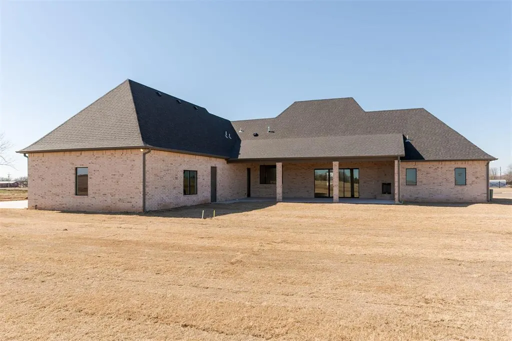 Photo 36 — 2439 Friend Circle, Chickasha, OK 73018