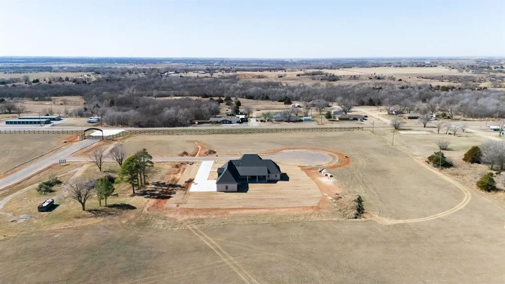 Photo 37 — 2439 Friend Circle, Chickasha, OK 73018