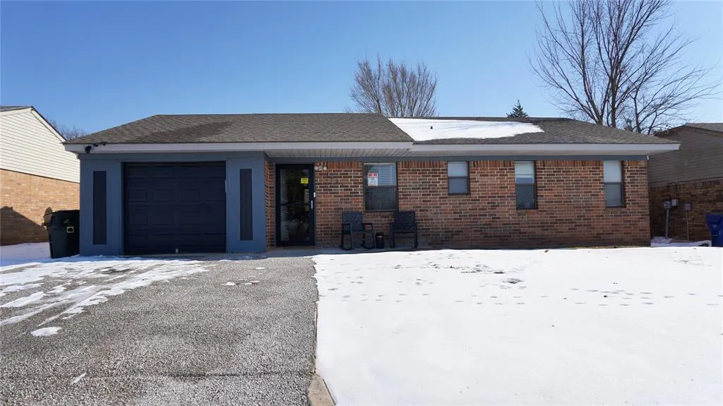 Front exterior — 1605 Fieldstone Lane, Tecumseh, OK 74873