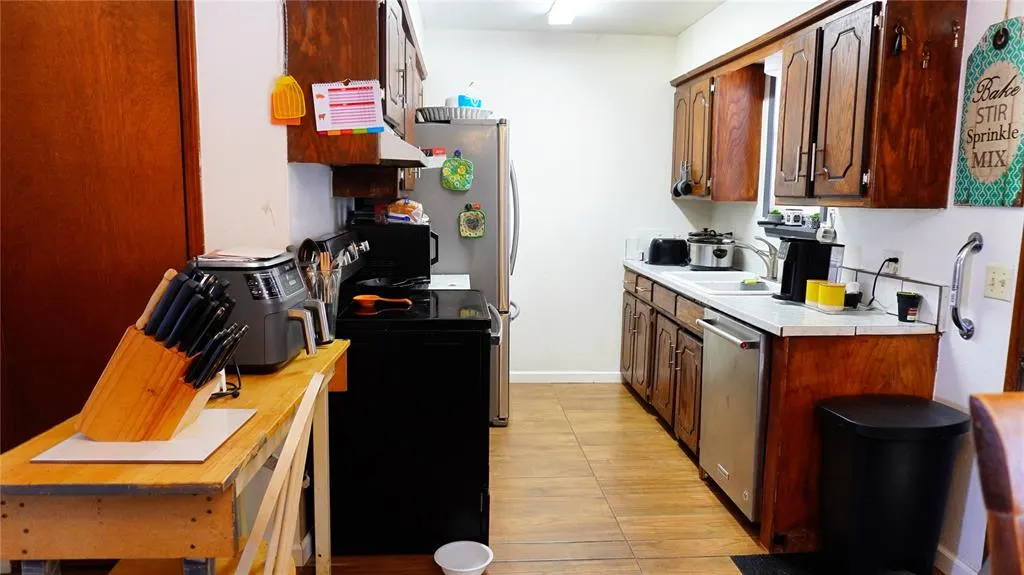 Photo 8 — 1605 Fieldstone Lane, Tecumseh, OK 74873