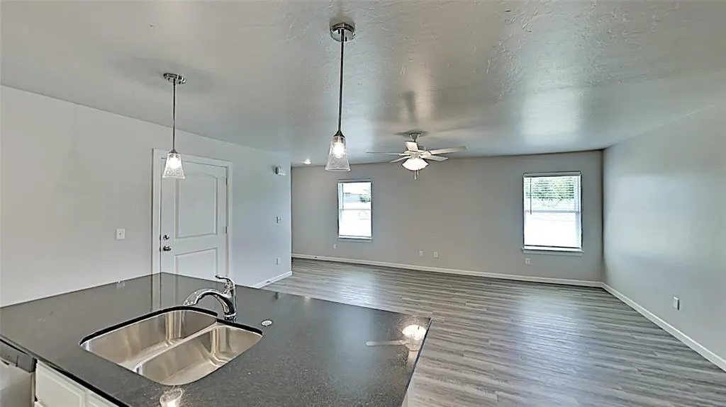 Photo 7 — 1300 NW 111TH Street, Oklahoma City, OK 73114