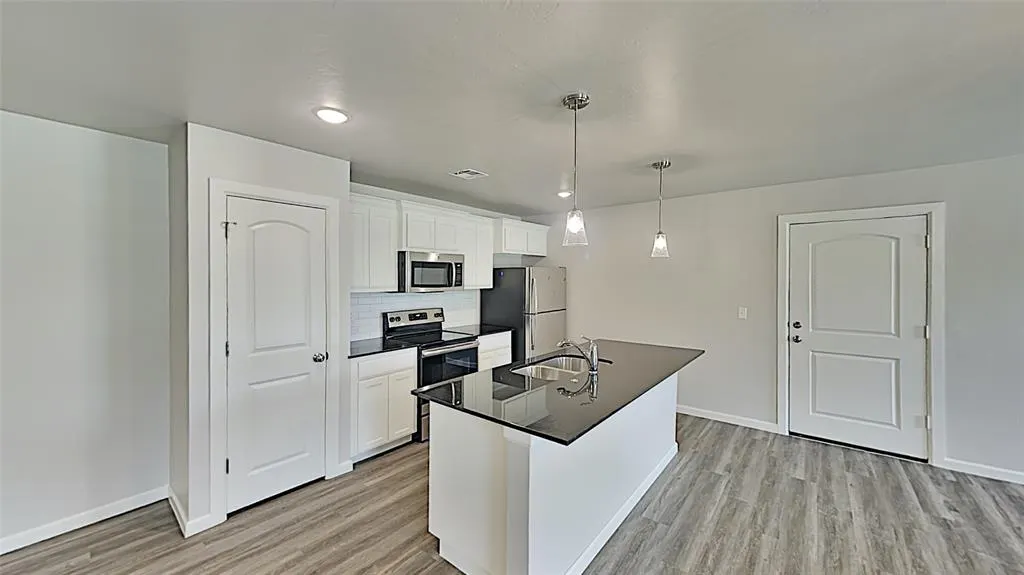 Photo 10 — 1300 NW 111TH Street, Oklahoma City, OK 73114