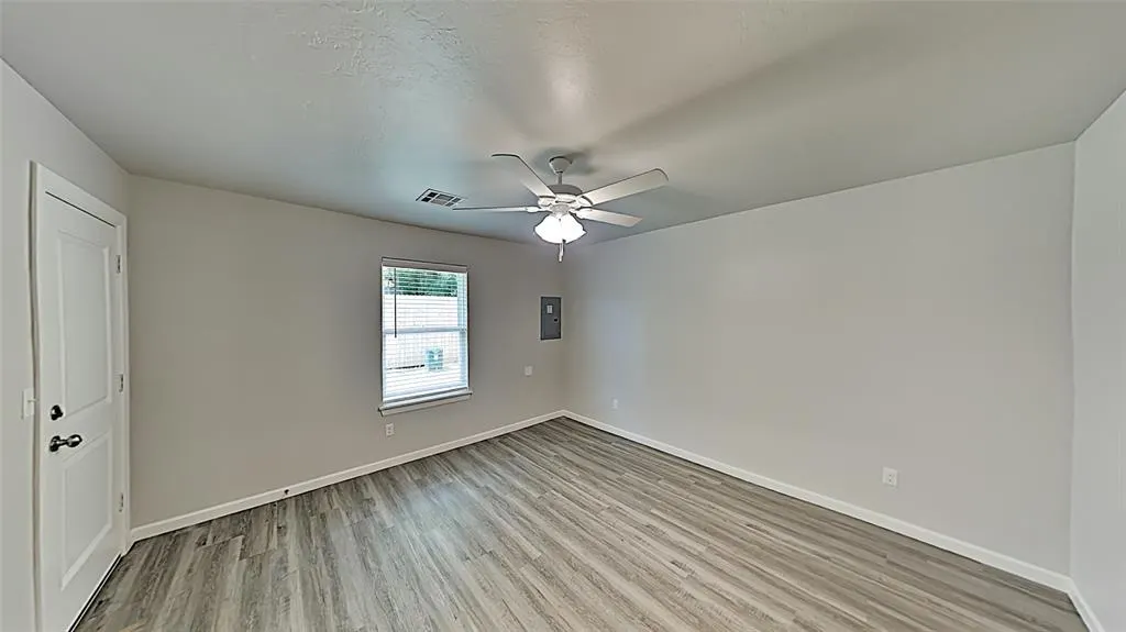 Photo 11 — 1300 NW 111TH Street, Oklahoma City, OK 73114