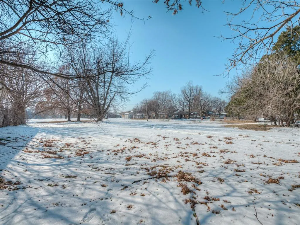 Photo 8 — 543 SW 10th Street, Oklahoma City, OK 73109