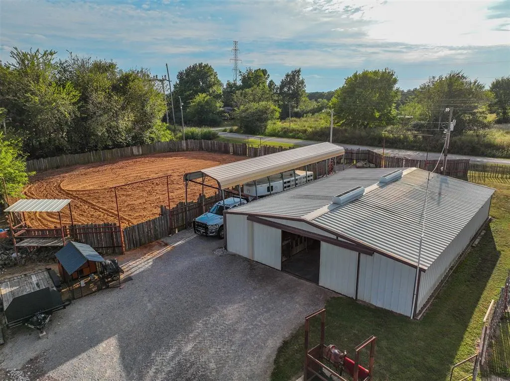 Photo 5 — 12951 N County Road 3250, Pauls Valley, OK 73075