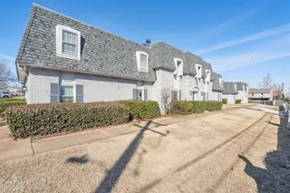 Sold home at 11417 N MAY #D