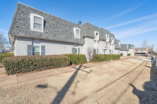 Front exterior — 11417 N MAY D, Oklahoma City, OK 73120
