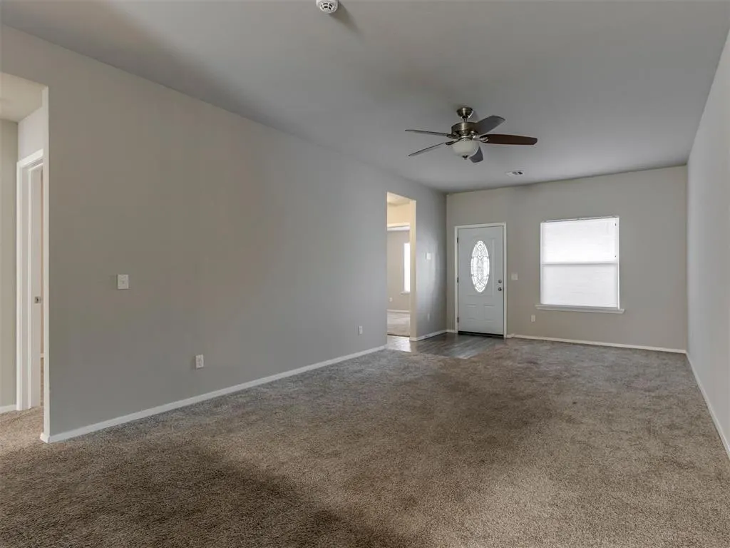 Photo 9 — 1865 Jack Rabbit Lane, El Reno, OK 73036