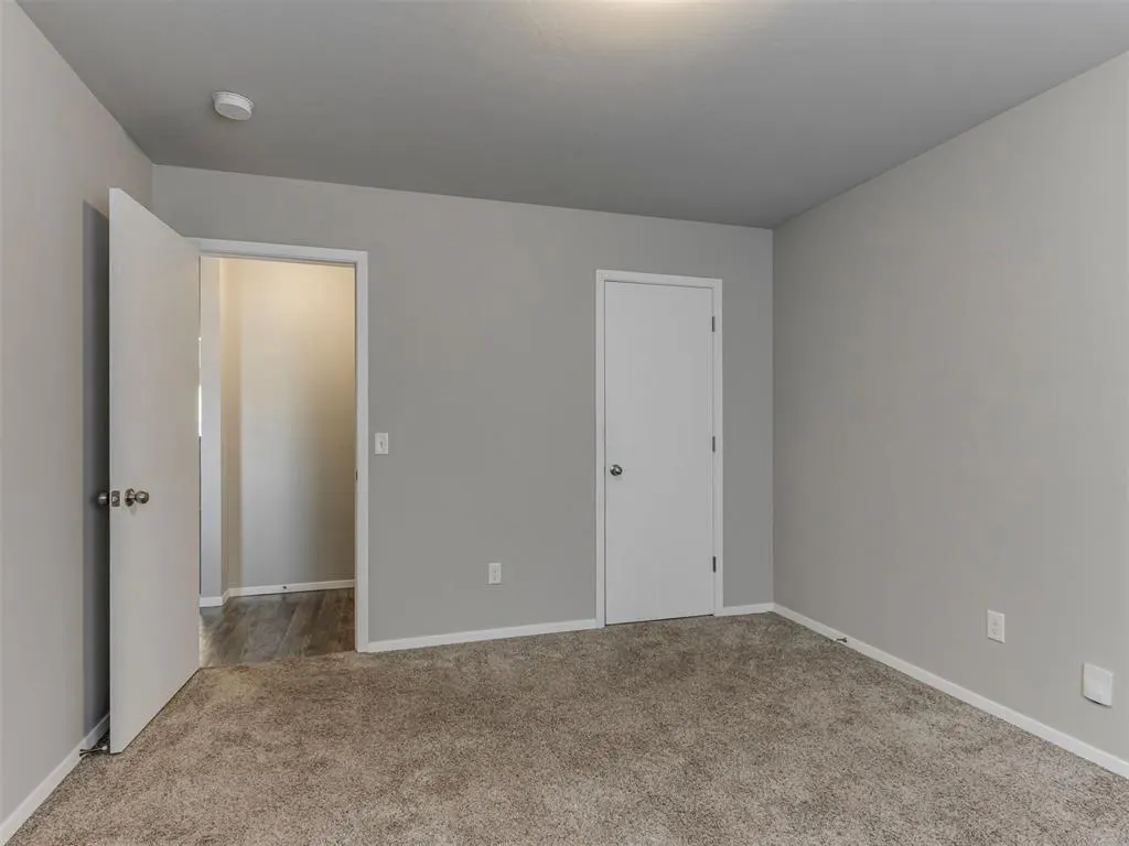 Photo 5 — 1865 Jack Rabbit Lane, El Reno, OK 73036