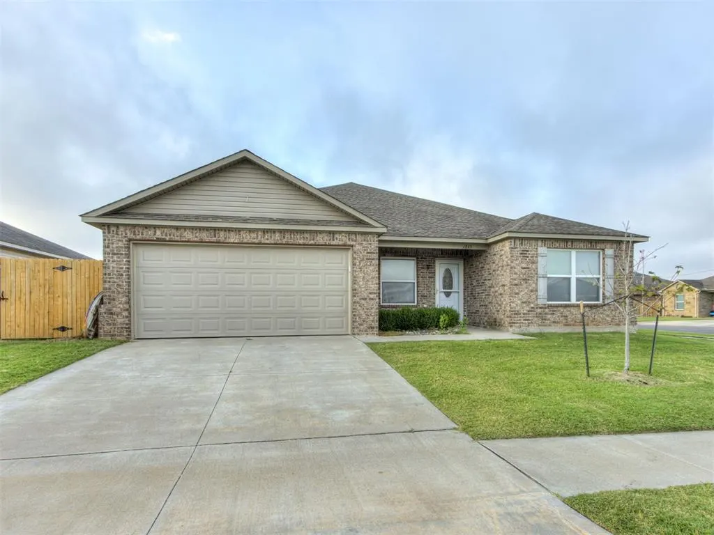 Front exterior — 1865 Jack Rabbit Lane, El Reno, OK 73036