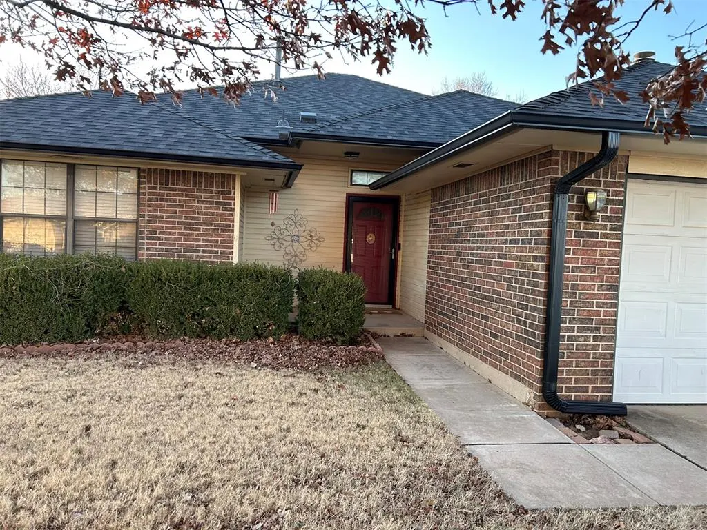 Photo 2 — 11441 Walters Avenue, Oklahoma City, OK 73162