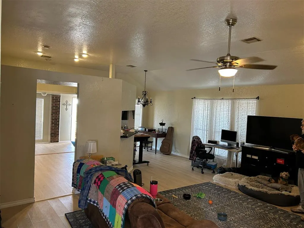 Photo 3 — 11441 Walters Avenue, Oklahoma City, OK 73162