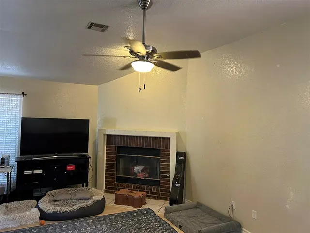 Photo 4 — 11441 Walters Avenue, Oklahoma City, OK 73162