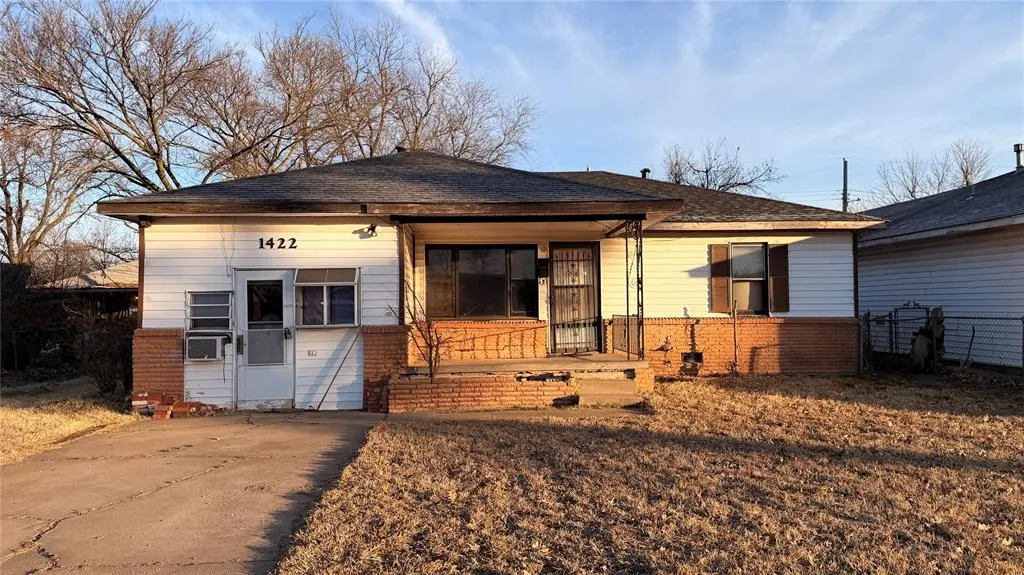 Front exterior — 1422 W Wheeler Street, Shawnee, OK 74801