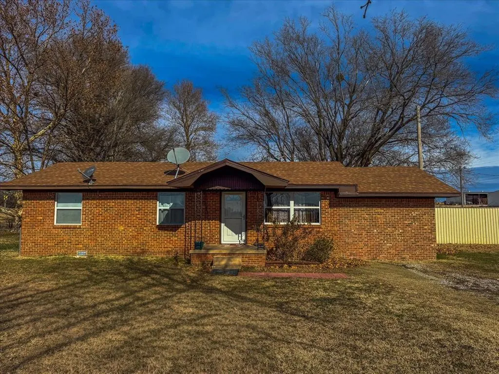Photo 34 — 25025 100th Street, Maysville, OK 73057