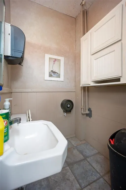 Photo 12 — 317 W Gray Street, Norman, OK 73069