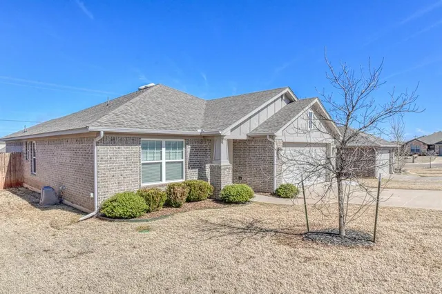 Photo 2 — 6805 NW 157th Terrace, Edmond, OK 73013
