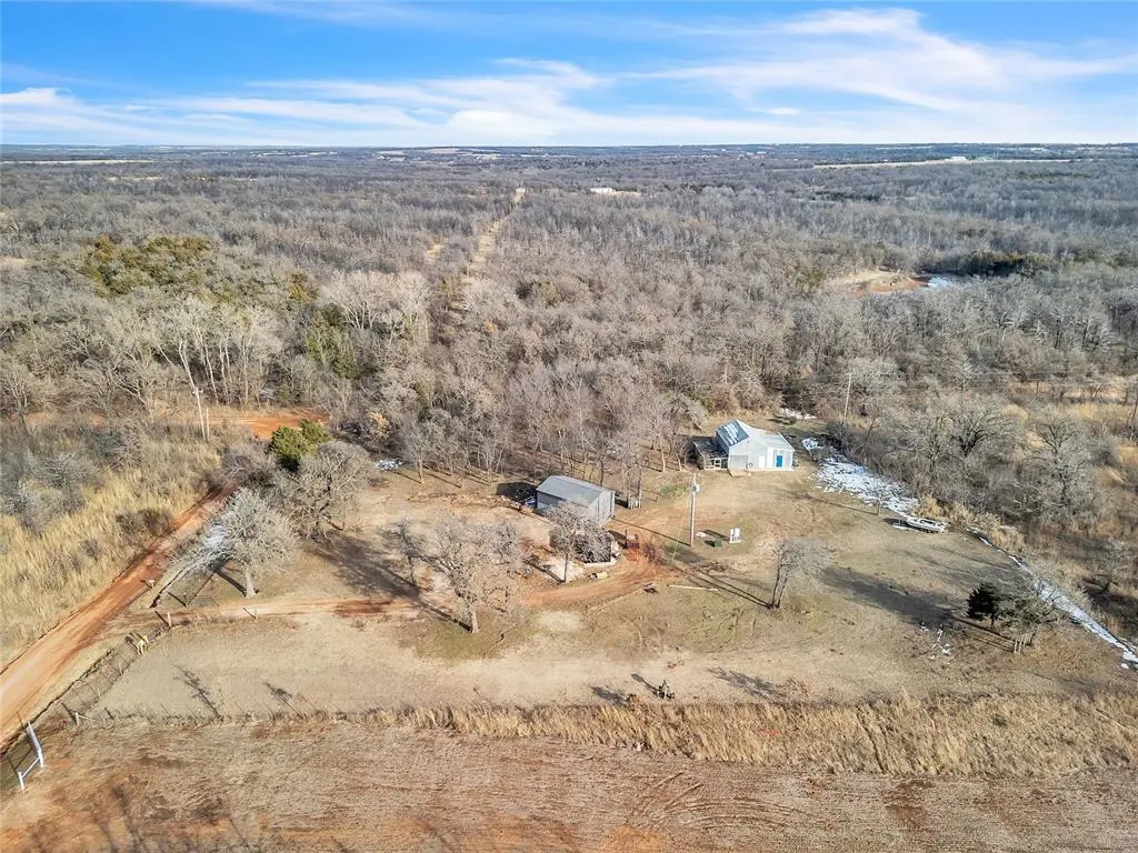 Photo 2 — 4251 E Camp Drive, Guthrie, OK 73044