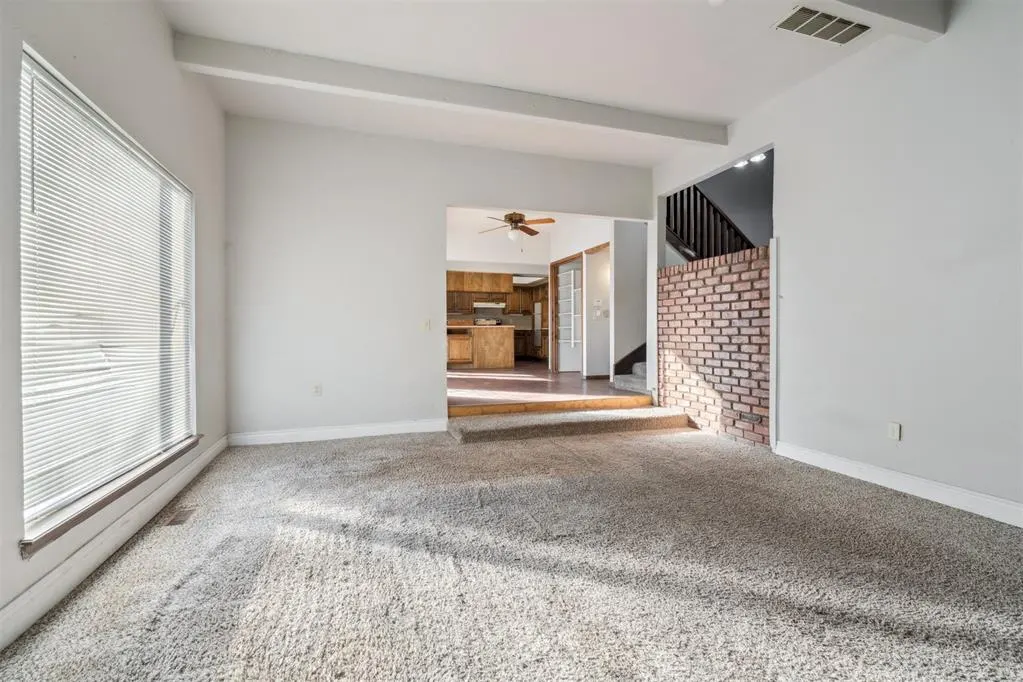 Photo 7 — 11608 Kings Circle, Oklahoma City, OK 73162