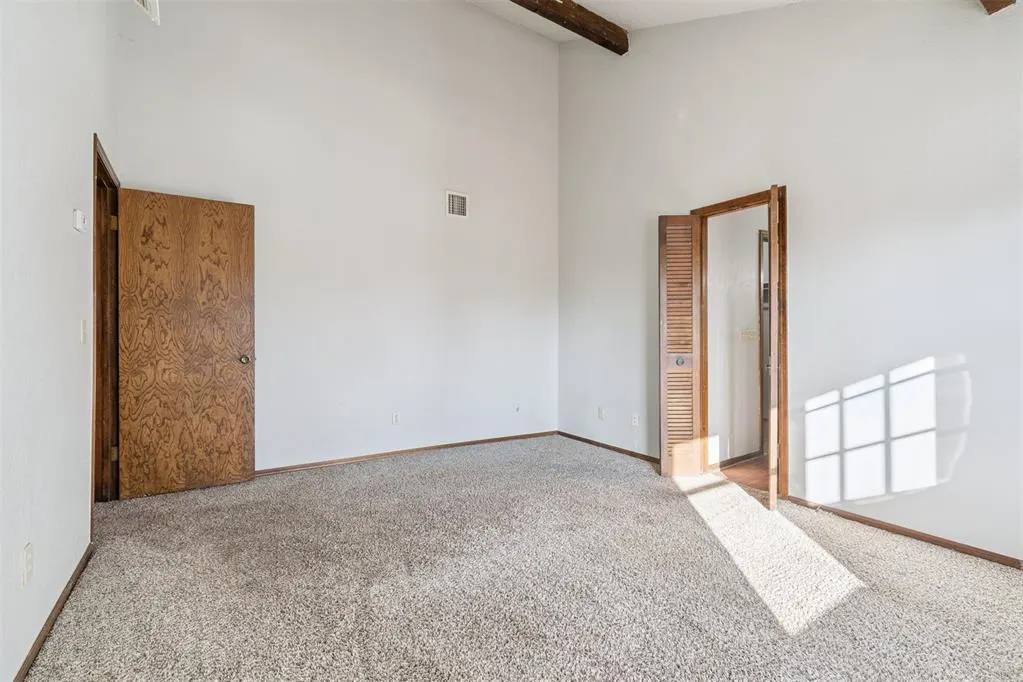 Photo 12 — 11608 Kings Circle, Oklahoma City, OK 73162