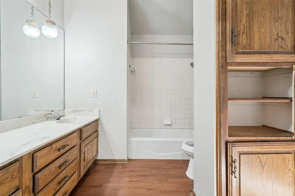 Photo 19 — 11608 Kings Circle, Oklahoma City, OK 73162