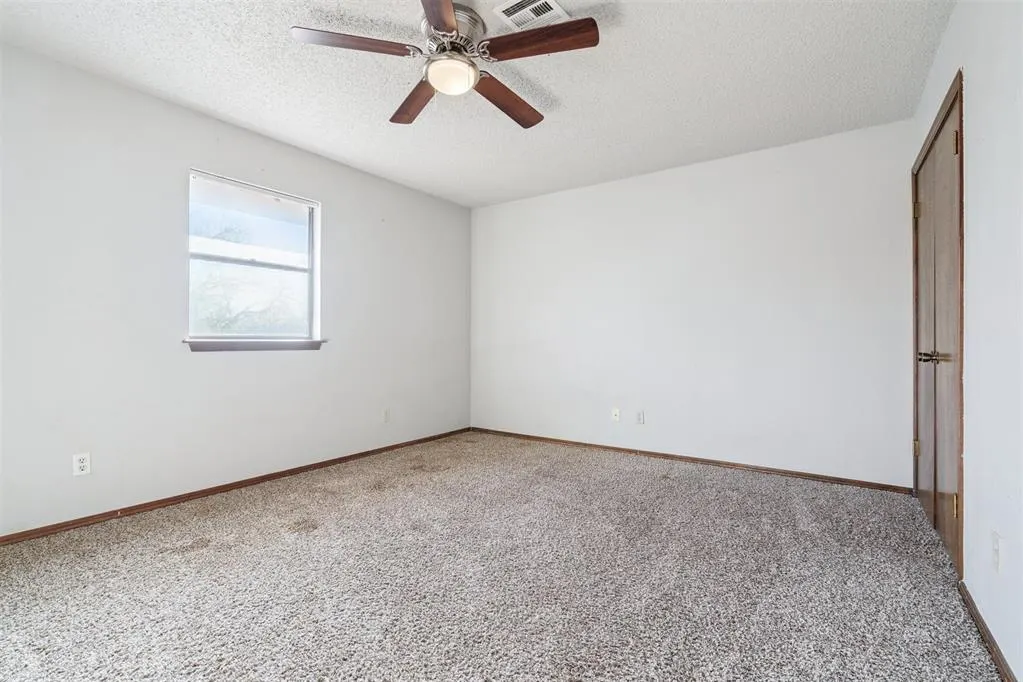 Photo 22 — 11608 Kings Circle, Oklahoma City, OK 73162