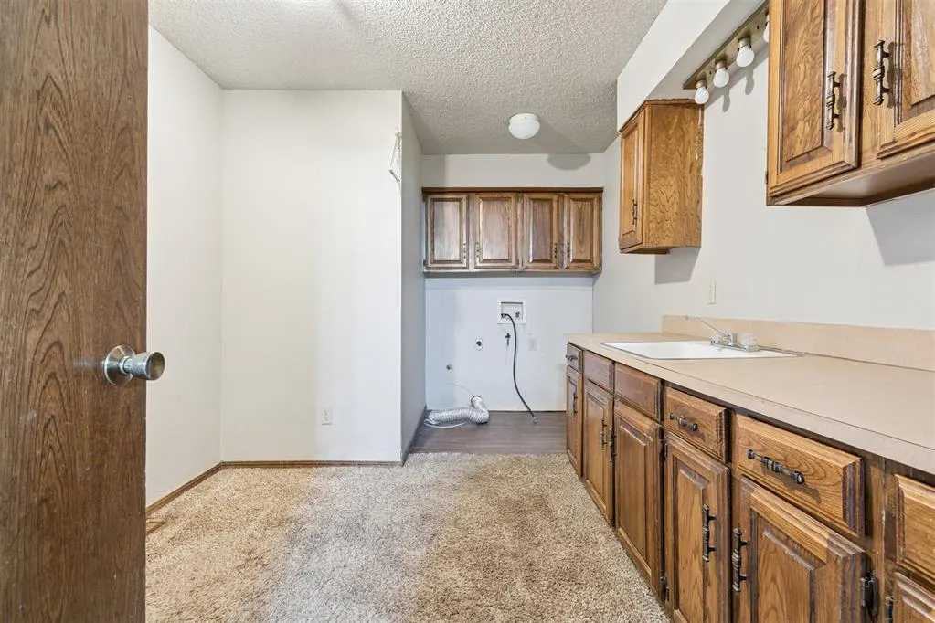 Photo 30 — 11608 Kings Circle, Oklahoma City, OK 73162