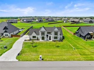 Sold home at 2209 Brentwood Boulevard