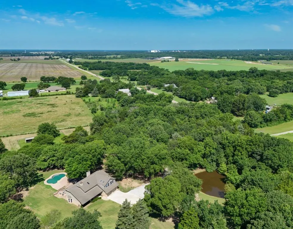 Photo 2 — 44303 Hardesty Road, Shawnee, OK 74801