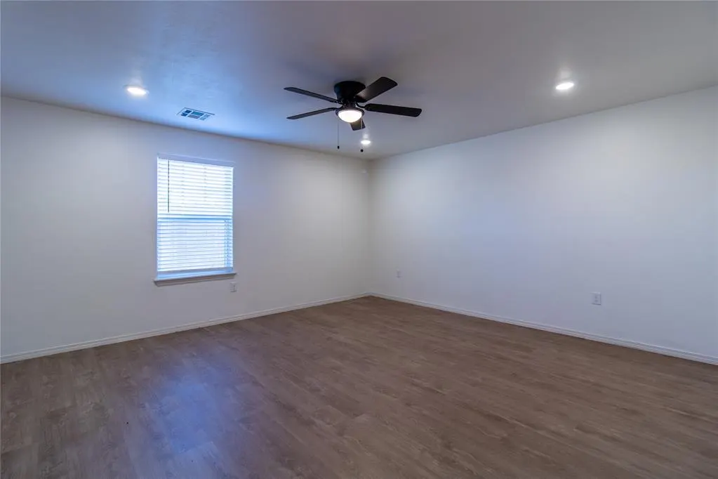 Photo 10 — 4408 E Reno Avenue, Oklahoma City, OK 73117