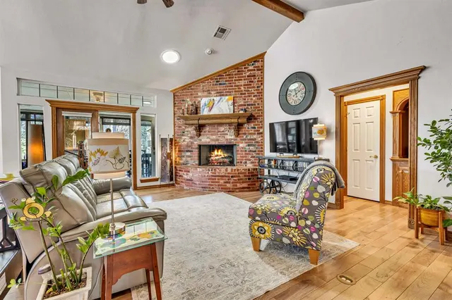 Photo 2 — 11001 Goldleaf Lane, Oklahoma City, OK 73131