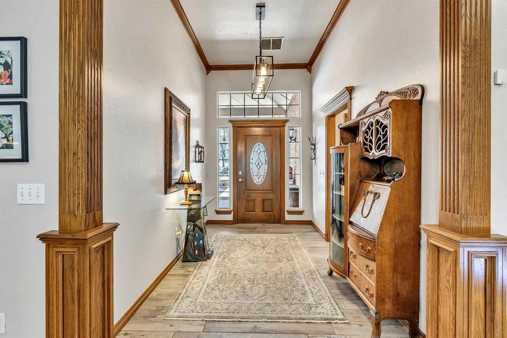 Photo 10 — 11001 Goldleaf Lane, Oklahoma City, OK 73131