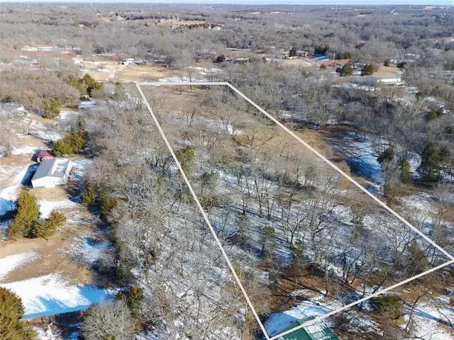 Photo 2 — 13750 Jennie Lane, Arcadia, OK 73007