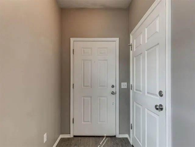 Photo 4 — 122 Ashley Drive 120 & 122, Edmond, OK 73003