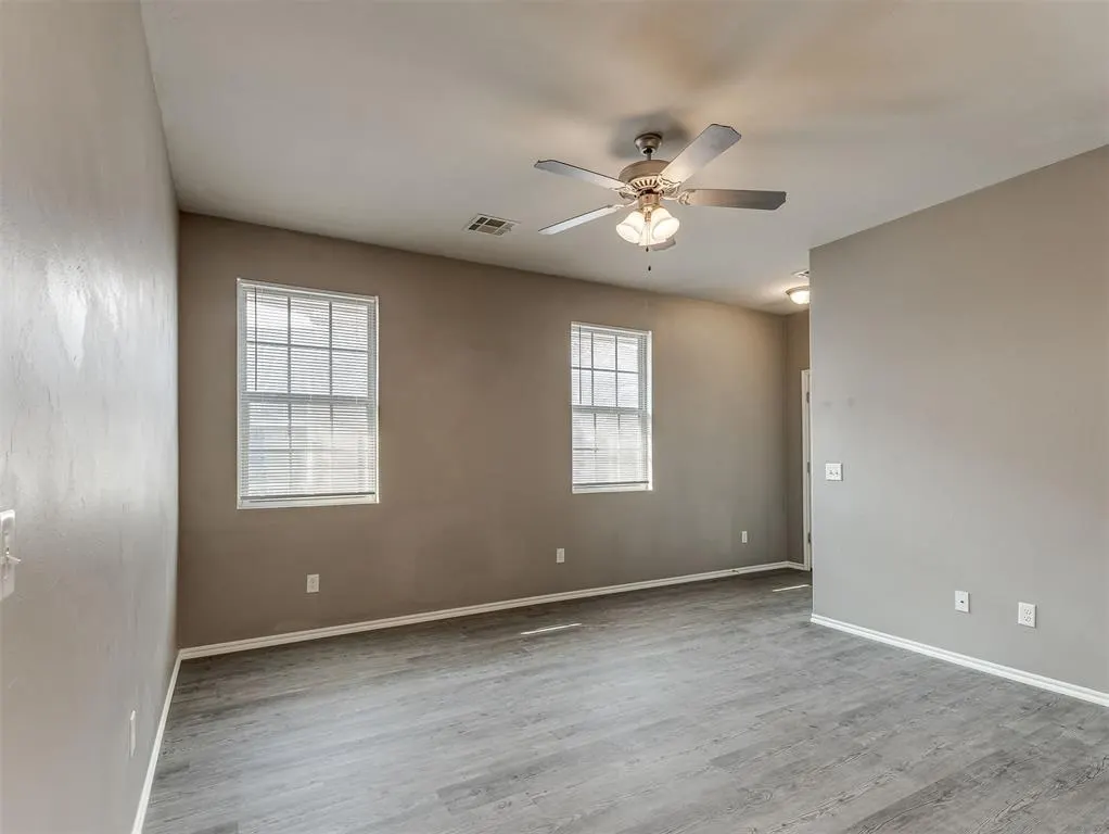 Photo 7 — 122 Ashley Drive 120 & 122, Edmond, OK 73003