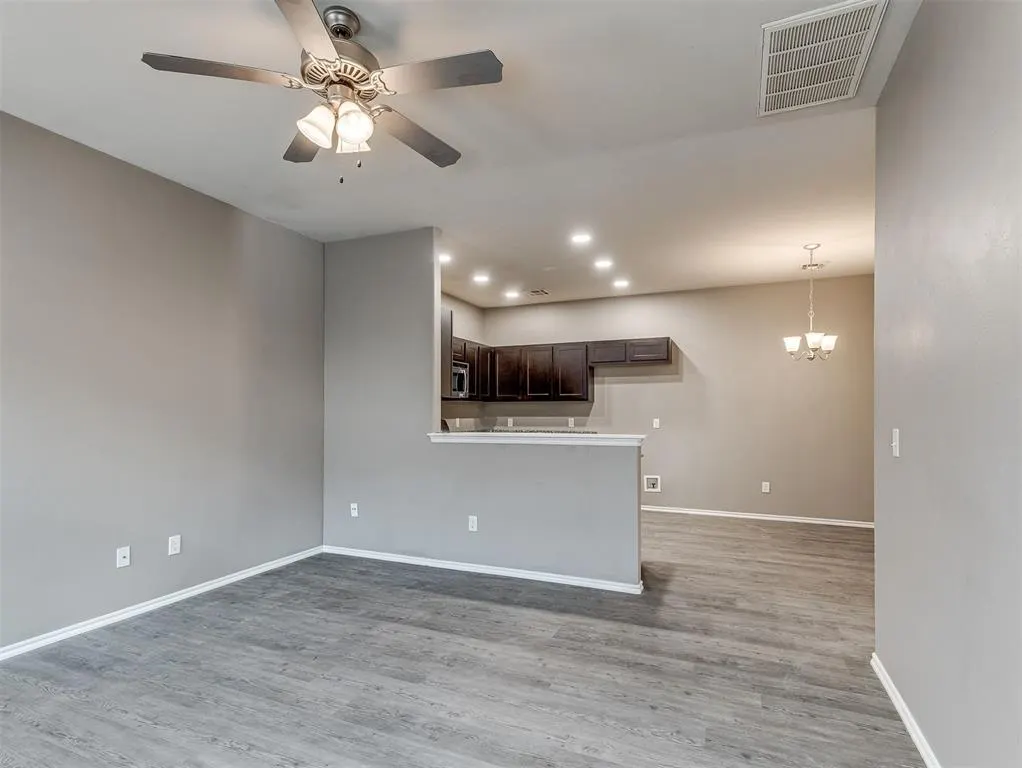 Photo 8 — 122 Ashley Drive 120 & 122, Edmond, OK 73003