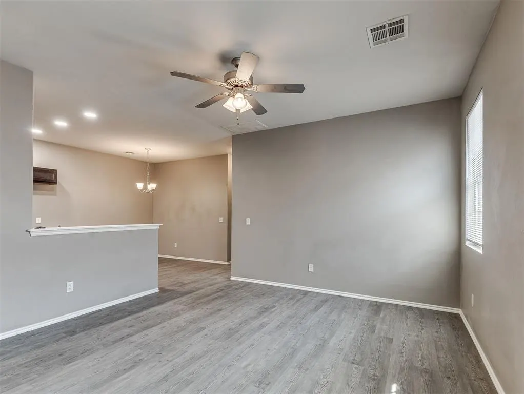 Photo 9 — 122 Ashley Drive 120 & 122, Edmond, OK 73003