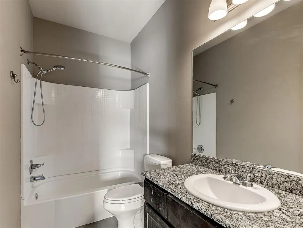Photo 23 — 122 Ashley Drive 120 & 122, Edmond, OK 73003