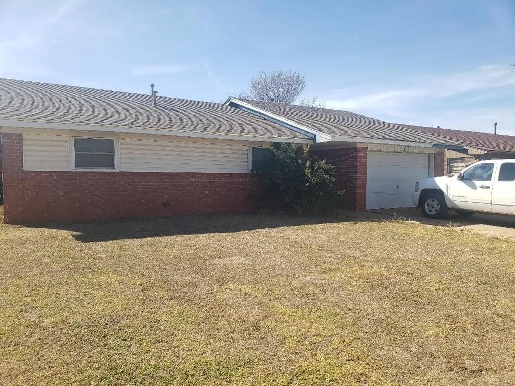 Front exterior — 1313 SW INIS Street, Altus, OK 73521