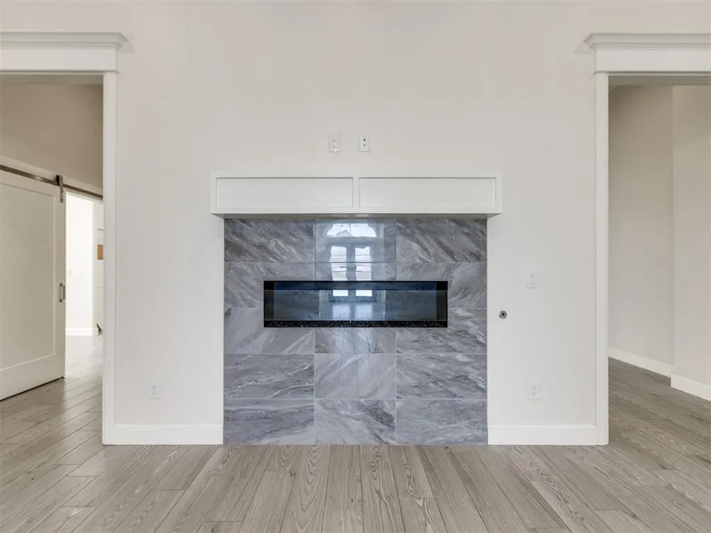 Photo 7 — 10917 Oaksplinter Lane, Oklahoma City, OK 73173