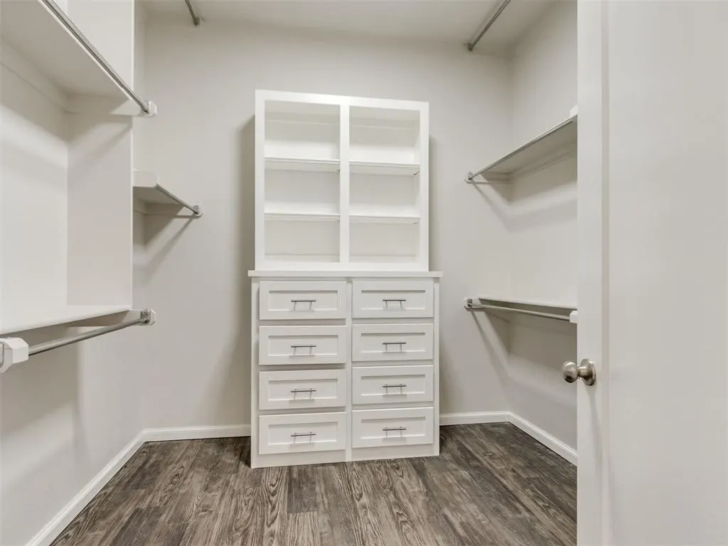 Photo 23 — 10917 Oaksplinter Lane, Oklahoma City, OK 73173