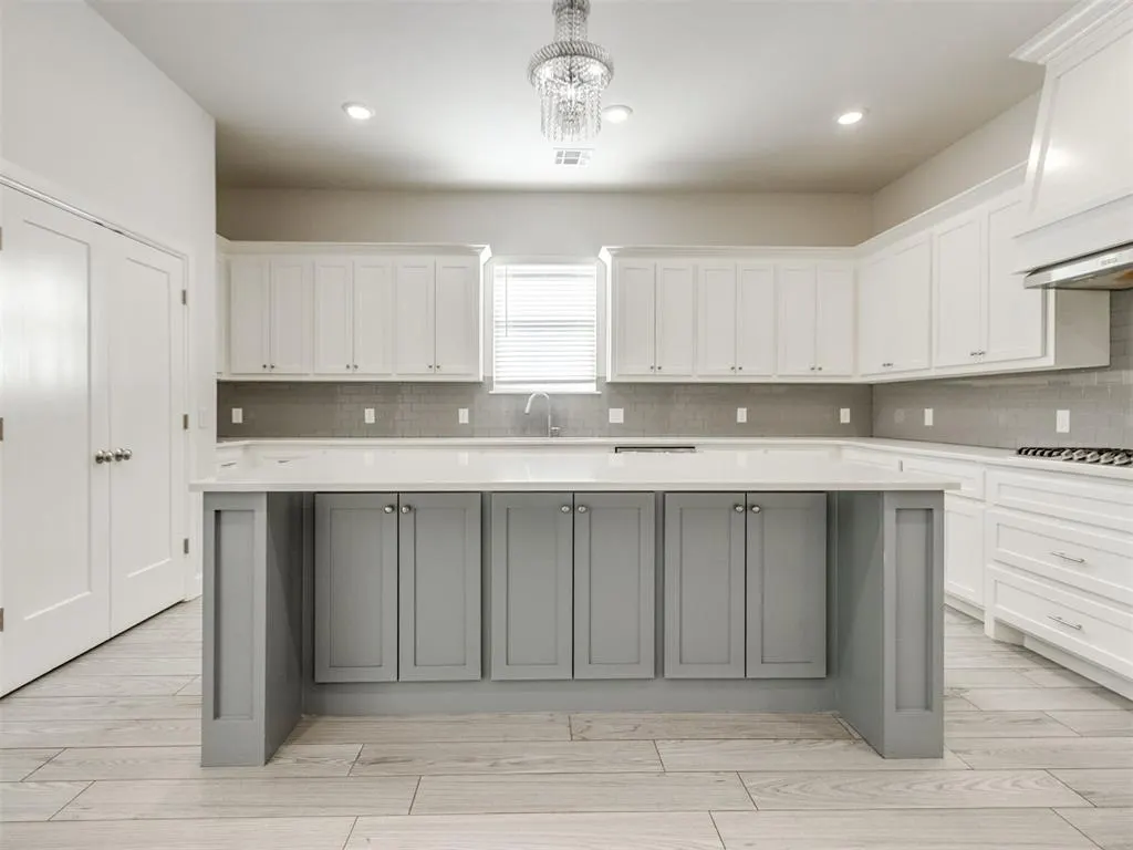 Photo 32 — 10917 Oaksplinter Lane, Oklahoma City, OK 73173