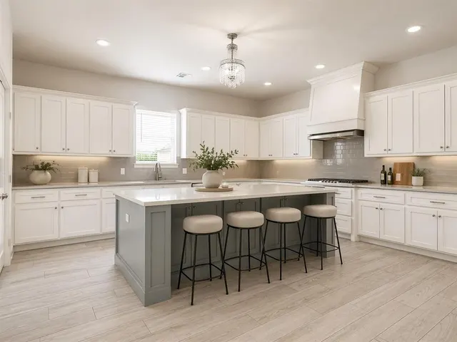 Photo 4 — 10917 Oaksplinter Lane, Oklahoma City, OK 73173