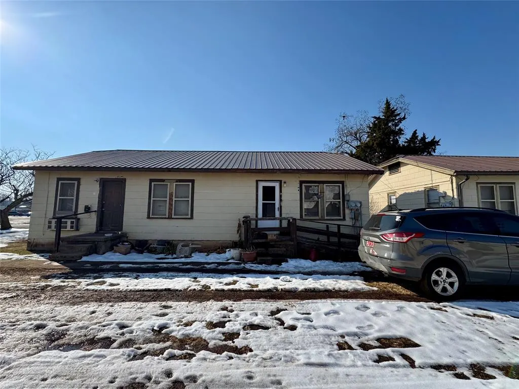 Photo 13 — 408 W Colorado Avenue, Chickasha, OK 73018
